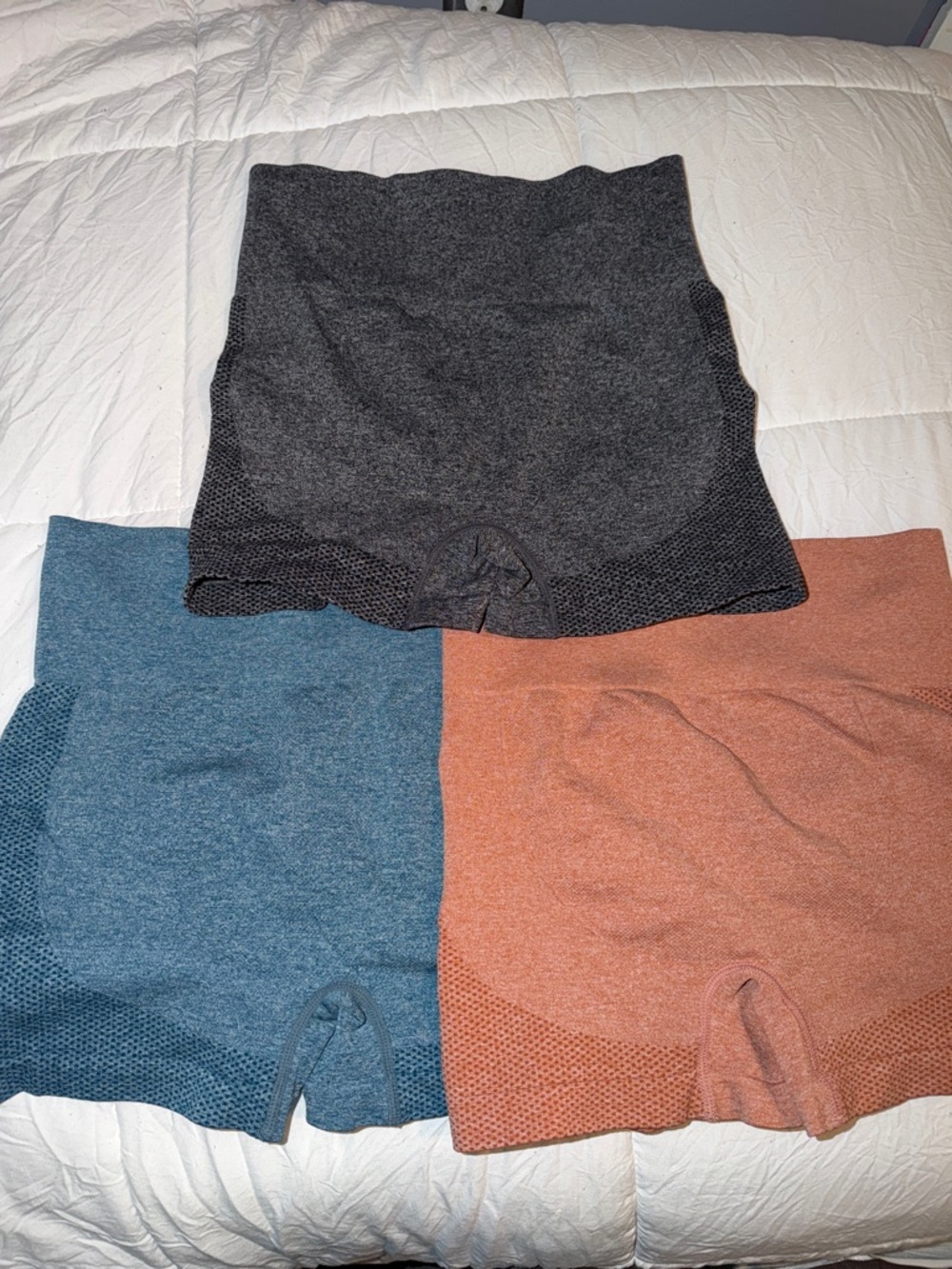 Seamless High-Waist Women’s Gym Shorts (3-Pack)